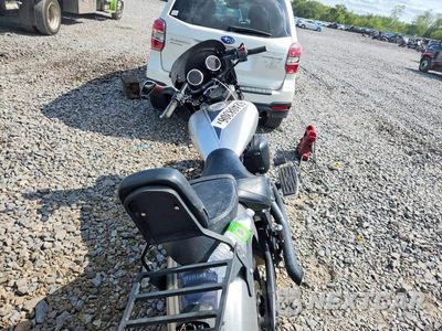 Zdjęcie 6 z 9 samochodu: 2007 YAMAHA XVS1300 CT VIN:JYAVP25E27A004309 - miniatura