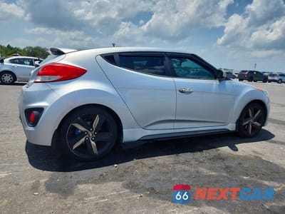 Trzecie zdjęcie samochodu z tyłu: 2015 HYUNDAI VELOSTER TURBO VIN:KMHTC6AE7FU232920 - miniatura