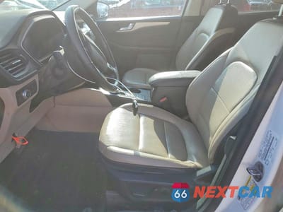 Zdjęcie 7 z 13 samochodu: 2021 FORD ESCAPE SEL VIN:1FMCU9H62MUA51461 - miniatura