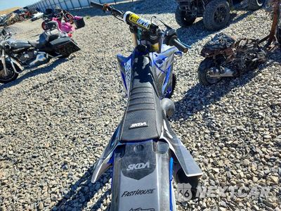 Zdjęcie 6 z 8 samochodu: 2020 YAMAHA YZ125 VIN:JYACE16C8LA041959 - miniatura