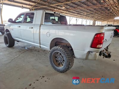 Drugie zdjęcie samochodu z przodu: 2018 RAM 2500 SLT VIN:3C6UR5ML1JG333840 - miniatura