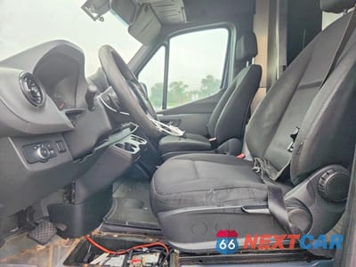 Zdjęcie 7 z 12 samochodu: 2019 MERCEDES-BENZ SPRINTER 2500/3500 DELIVERY VAN VIN:WD4PF1CD5KP143494 - miniatura