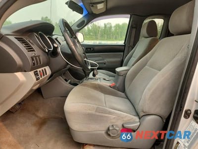 Zdjęcie 7 z 12 samochodu: 2006 TOYOTA TACOMA ACCESS CAB VIN:5TEUU42N16Z218253 - miniatura