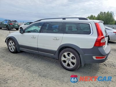 Drugie zdjęcie samochodu z przodu: 2011 VOLVO XC70 T6 VIN:YV4902BZ0B1109082 - miniatura