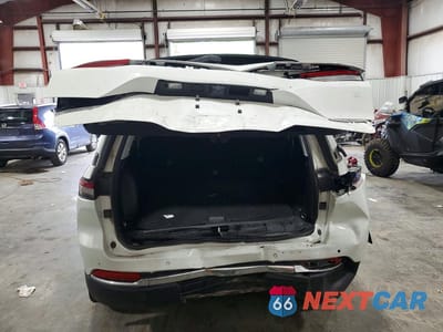 Zdjęcie 6 z 13 samochodu: 2023 JEEP GRAND CHEROKEE LIMITED VIN:1C4RJHBG2P8910595 - miniatura