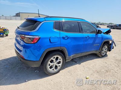 Trzecie zdjęcie samochodu z tyłu: 2024 JEEP COMPASS LATITUDE VIN:3C4NJDBN6RT118833 - miniatura