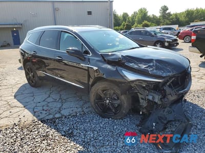 Czwarte zdjęcie samochodu z boku: 2024 BUICK ENCLAVE ESSENCE VIN:5GAERBKW4RJ116710 - miniatura