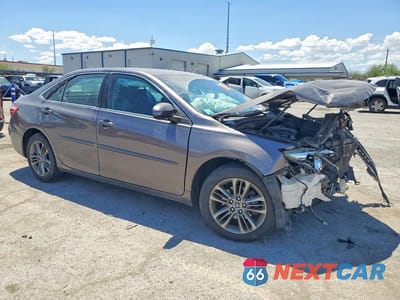Czwarte zdjęcie samochodu z boku: 2015 TOYOTA CAMRY SE VIN:4T1BF1FKXFU477411 - miniatura