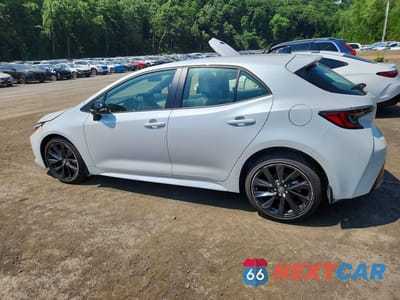 Drugie zdjęcie samochodu z przodu: 2026 TOYOTA COROLLA XSE VIN:JTNC4MBE1T3261167 - miniatura