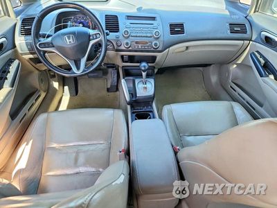 Zdjęcie 8 z 12 samochodu: 2010 HONDA CIVIC HYBRID VIN:JHMFA3F26AS006911 - miniatura