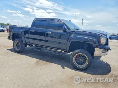 Czwarte zdjęcie samochodu z boku: 2018 GMC SIERRA K1500 SLT VIN:3GTU2NEC0JG418213 - miniatura