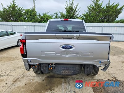 Zdjęcie 6 z 12 samochodu: 2023 FORD F150 LIGHTNING PRO VIN:1FTVW1EV1PWG50400 - miniatura