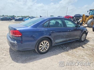 Trzecie zdjęcie samochodu z tyłu: 2015 VOLKSWAGEN PASSAT S VIN:1VWAS7A37FC011999 - miniatura