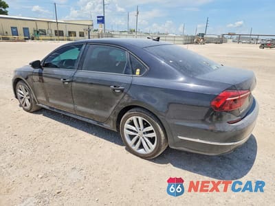 Drugie zdjęcie samochodu z przodu: 2019 VOLKSWAGEN PASSAT WOLFSBURG VIN:1VWLA7A3XKC009735 - miniatura