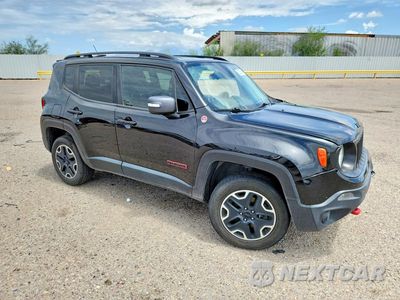 Czwarte zdjęcie samochodu z boku: 2017 JEEP RENEGADE TRAILHAWK VIN:ZACCJBCB7HPG62618 - miniatura