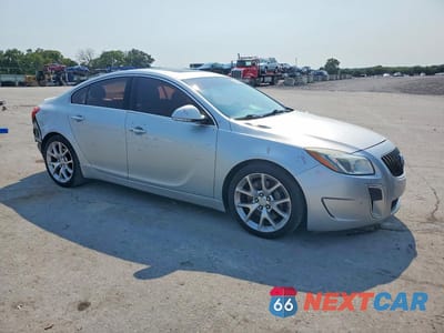 Czwarte zdjęcie samochodu z boku: 2013 BUICK REGAL GS VIN:2G4GV5GV6D9220538 - miniatura