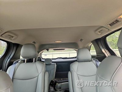 Zdjęcie 10 z 14 samochodu: 2025 TOYOTA SIENNA XLE 7-PASSENGER VIN:5TDJSKFC4SS182037 - miniatura