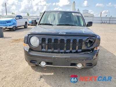 Piąte zdjęcie samochodu w środku: 2012 JEEP PATRIOT LIMITED VIN:1C4NJRCB1CD514053 - miniatura