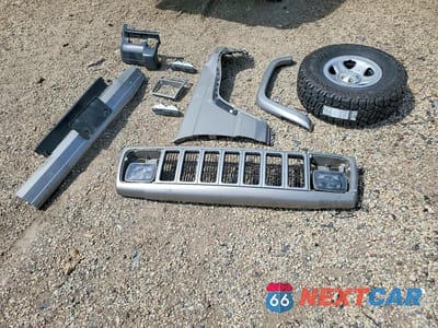 Zdjęcie 13 z 14 samochodu: 2001 JEEP CHEROKEE SPORT VIN:1J4FF48S91L539801 - miniatura