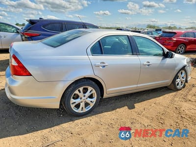 Trzecie zdjęcie samochodu z tyłu: 2012 FORD FUSION SE VIN:3FAHP0HA8CR435127 - miniatura