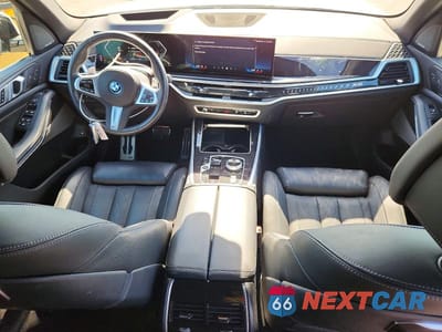 Zdjęcie 8 z 14 samochodu: 2024 BMW X5 XDRIVE50E VIN:5UX43EU05R9S23870 - miniatura