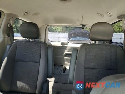 Zdjęcie 10 z 13 samochodu: 2011 VOLKSWAGEN ROUTAN S VIN:2V4RW4DG8BR714784 - miniatura