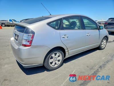 Trzecie zdjęcie samochodu z tyłu: 2005 TOYOTA PRIUS BASE VIN:JTDKB20U057017719 - miniatura