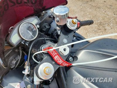 Zdjęcie 8 z 9 samochodu: 2006 YAMAHA YZFR6 L VIN:JYARJ12E06A002249 - miniatura