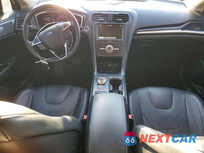 Zdjęcie 8 z 12 samochodu: 2019 FORD FUSION TITANIUM VIN:3FA6P0D97KR210893 - miniatura