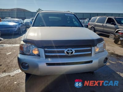 Piąte zdjęcie samochodu w środku: 2007 TOYOTA HIGHLANDER HYBRID VIN:JTEEW21A970047878 - miniatura