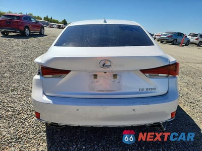 Zdjęcie 6 z 13 samochodu: 2018 LEXUS IS 300 VIN:JTHBA1D23J5063944 - miniatura