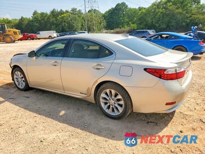 Drugie zdjęcie samochodu z przodu: 2015 LEXUS ES 300H VIN:JTHBW1GG7F2077489 - miniatura