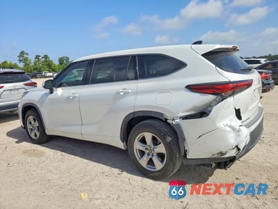 Drugie zdjęcie samochodu z przodu: 2022 TOYOTA HIGHLANDER L VIN:5TDCZRAH7NS099643 - miniatura