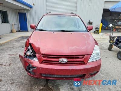 Piąte zdjęcie samochodu w środku: 2008 KIA SEDONA LX VIN:KNDMB233286197744 - miniatura