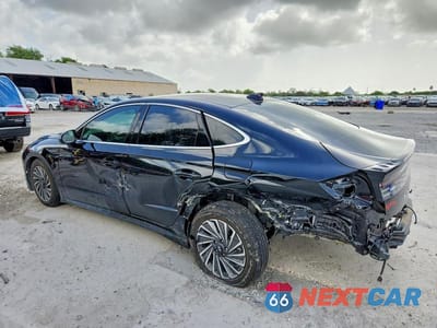 Drugie zdjęcie samochodu z przodu: 2025 HYUNDAI SONATA HYBRID SEL VIN:KMHL34JJ5SA112787 - miniatura