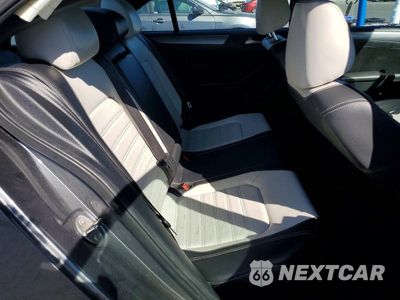 Zdjęcie 10 z 12 samochodu: 2016 VOLKSWAGEN JETTA SPORT VIN:3VWD17AJ8GM401038 - miniatura