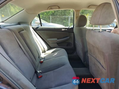 Zdjęcie 10 z 12 samochodu: 2004 HONDA ACCORD LX VIN:1HGCM56324A146109 - miniatura