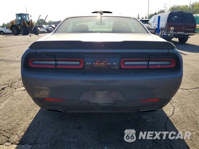 Zdjęcie 6 z 12 samochodu: 2017 DODGE CHALLENGER SXT VIN:2C3CDZAG6HH640405 - miniatura