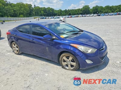 Czwarte zdjęcie samochodu z boku: 2012 HYUNDAI ELANTRA GLS VIN:5NPDH4AE8CH096026 - miniatura