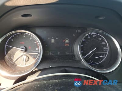 Zdjęcie 9 z 12 samochodu: 2019 TOYOTA CAMRY XLE VIN:4T1B11HK2KU762156 - miniatura