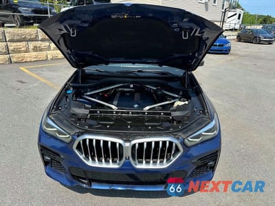 Piąte zdjęcie samochodu w środku: 2022 BMW X6 XDRIVE40I VIN:5UXCY6C08N9L59277 - miniatura