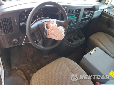 Zdjęcie 8 z 13 samochodu: 2024 GMC SAVANA G2500 VIN:1GTW7BF77R1103574 - miniatura