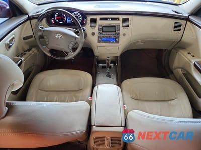 Zdjęcie 8 z 12 samochodu: 2011 HYUNDAI AZERA LIMITED VIN:KMHFC4DFXBA544313 - miniatura