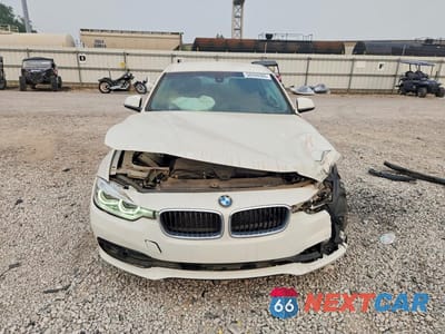 Piąte zdjęcie samochodu w środku: 2018 BMW 320 I VIN:WBA8A9C50JK623147 - miniatura