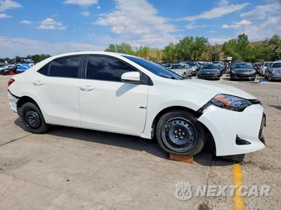 Czwarte zdjęcie samochodu z boku: 2018 TOYOTA COROLLA LE VIN:5YFBURHEXJP816626 - miniatura