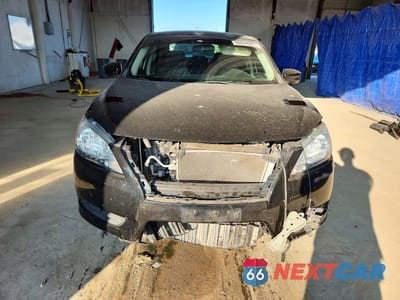 Piąte zdjęcie samochodu w środku: 2015 NISSAN SENTRA S VIN:3N1AB7AP9FY280831 - miniatura