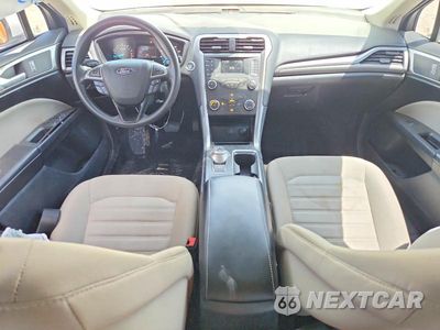 Zdjęcie 8 z 12 samochodu: 2020 FORD FUSION S VIN:3FA6P0G77LR259345 - miniatura
