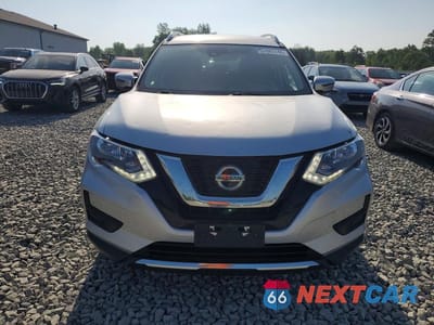 Piąte zdjęcie samochodu w środku: 2020 NISSAN ROGUE SV VIN:JN8AT2MV9LW113092 - miniatura