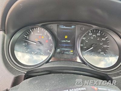 Zdjęcie 9 z 14 samochodu: 2017 NISSAN ROGUE SL VIN:5N1AT2MV2HC810734 - miniatura