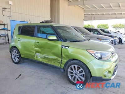 Czwarte zdjęcie samochodu z boku: 2017 KIA SOUL + VIN:KNDJP3A54H7881333 - miniatura